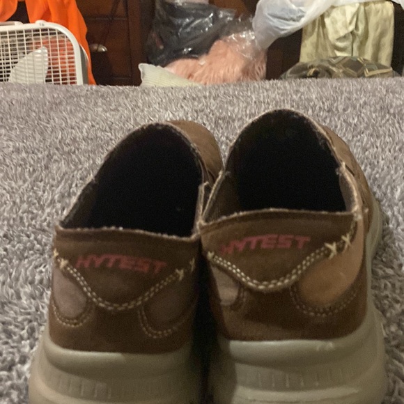 Men steeltoe work shoe very comfortable it also has a nice brown color - Picture 3 of 4